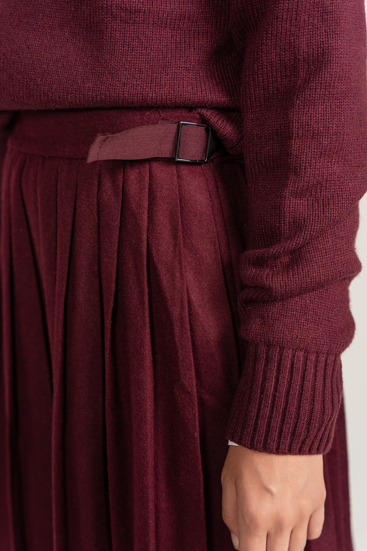 Fine Wool Sweater - Burgundy