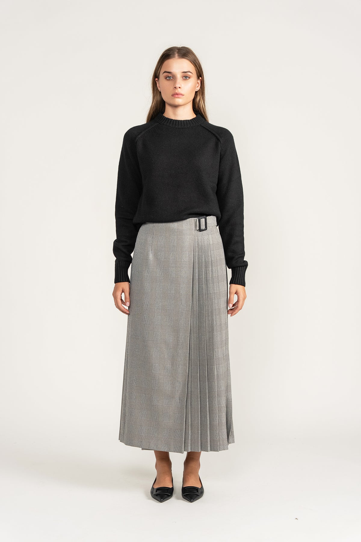 Fine Wool Sweater - Black