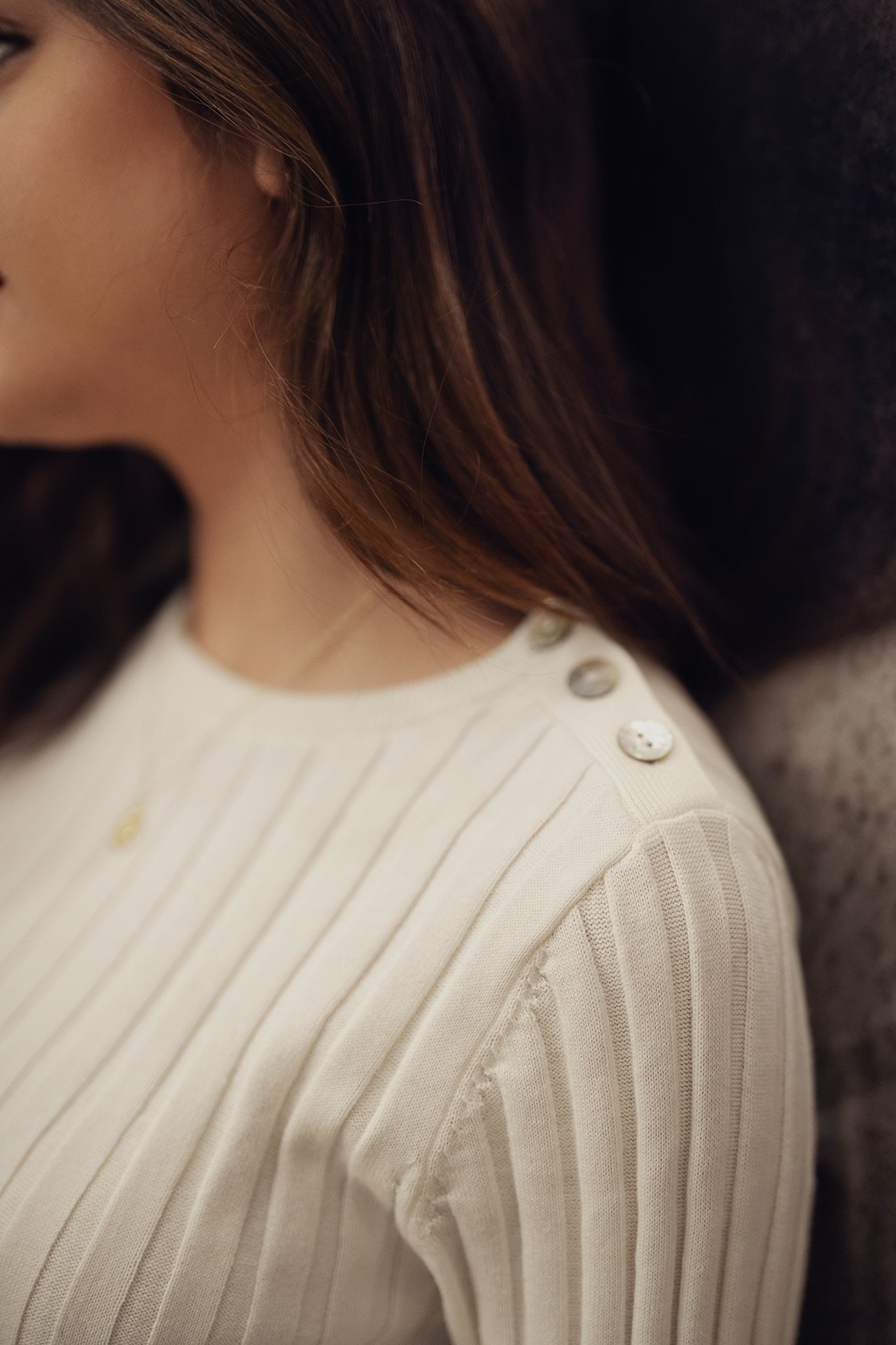 Ribbed Buttoned Crewneck - Black