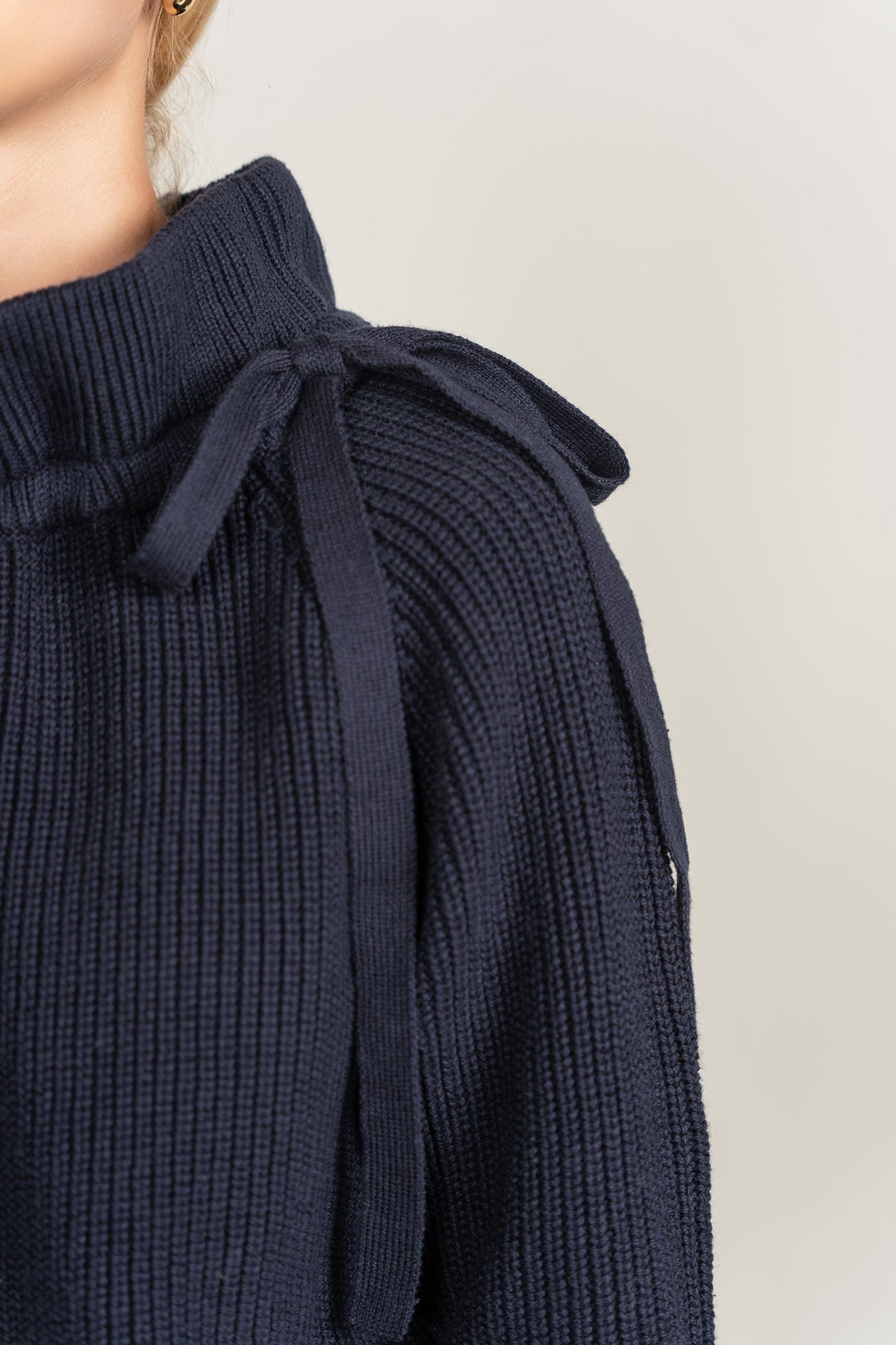 Bow Detail Sweater - shopndotm - Teen Clothing